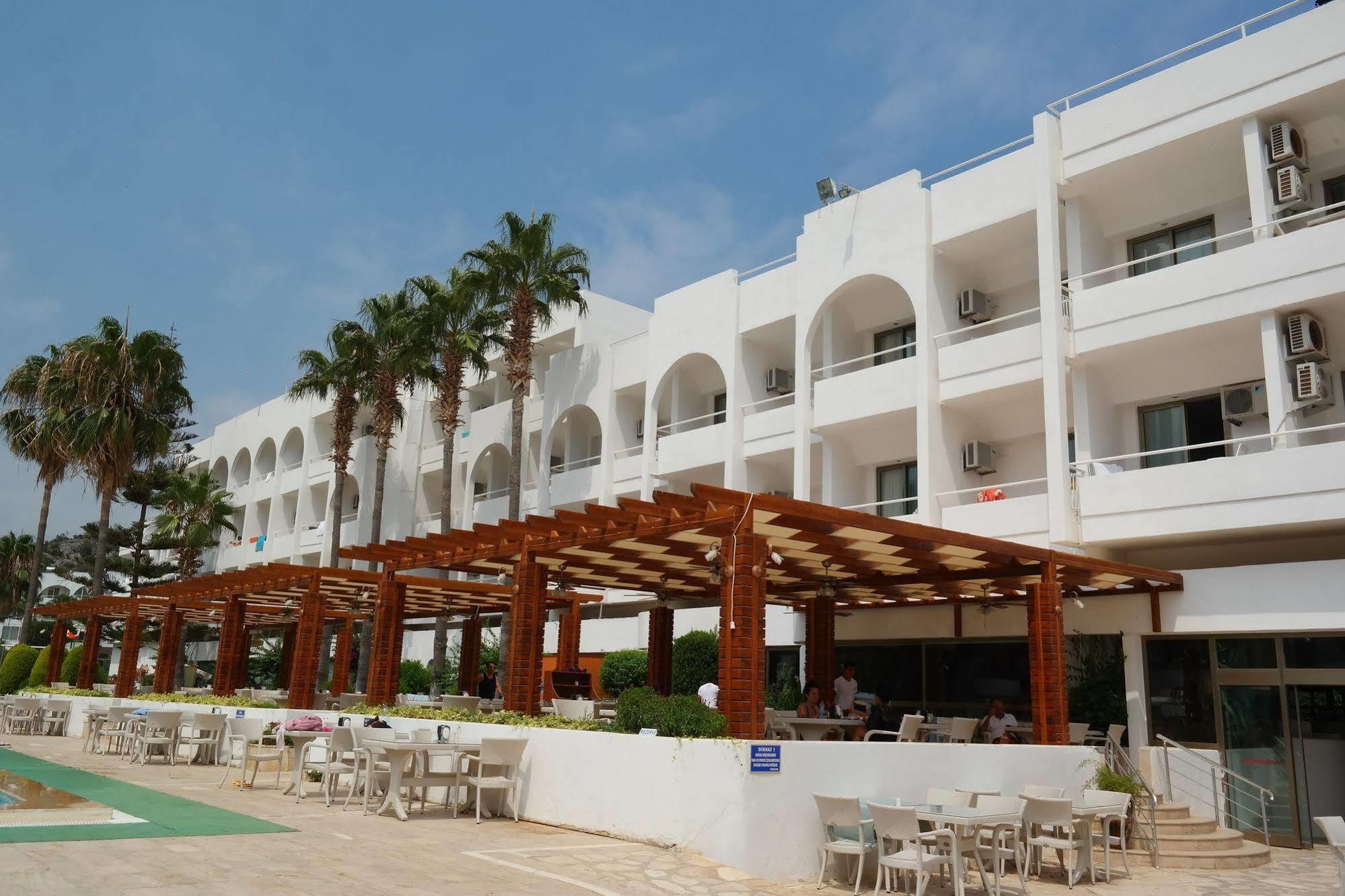 Altinorfoz Hotel Narlikuyu Buitenkant foto